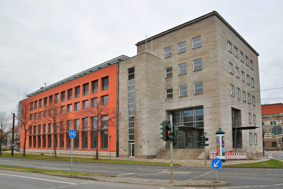 Der künftige Ministersitz: die ehemalige Bundesbankfiliale im Zentrum von Dresden.