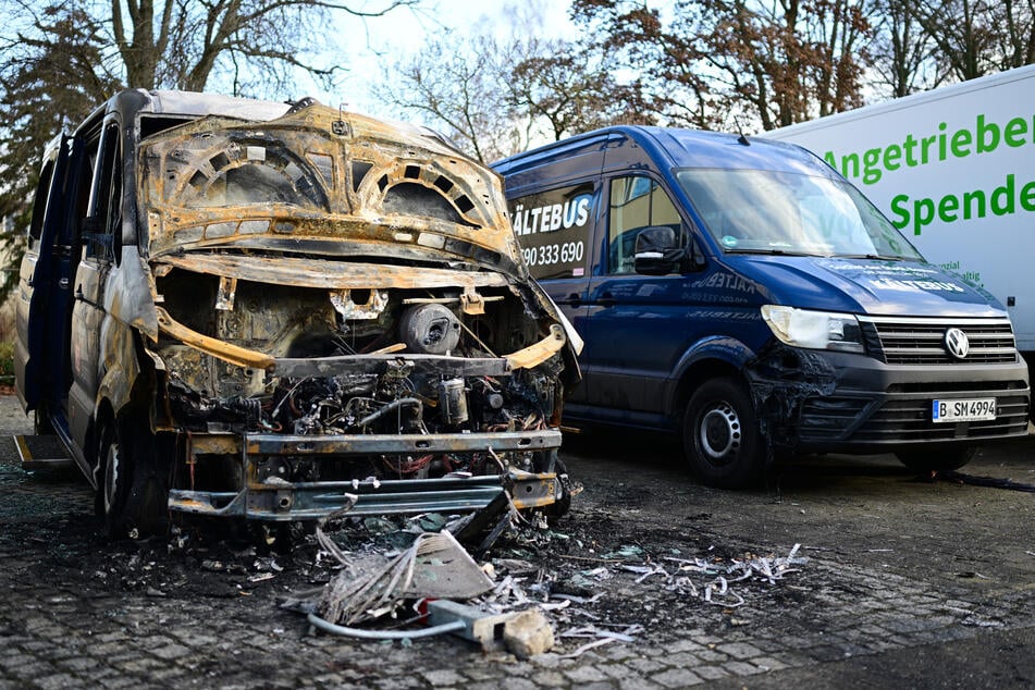 Nach Brandanschlag auf Kältebus: Urteil gegen 42-Jährigen gefällt