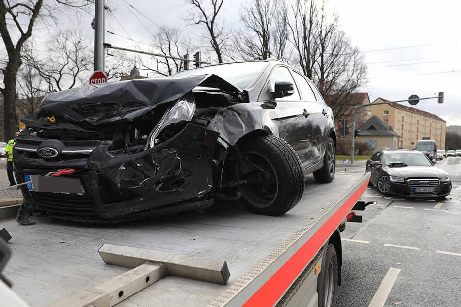 Eine Person wurde durch den Unfall verletzt.