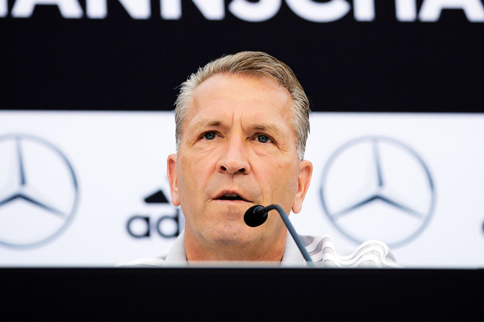 DFB-Torwarttrainer zeigte sich fassungslos über die mitunter harsche Kritik an Liverpool-Keeper Loris Karius.
