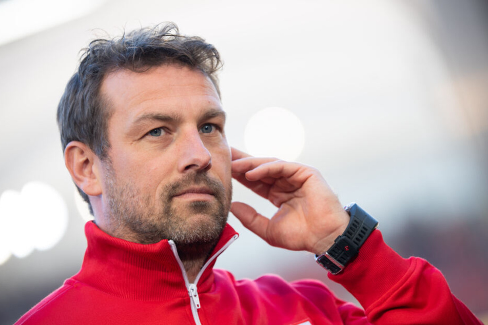 VfB-Trainer Markus Weinzierl hat angekündigt, seine Mannschaft offensiv gegen Hannover einzustellen.