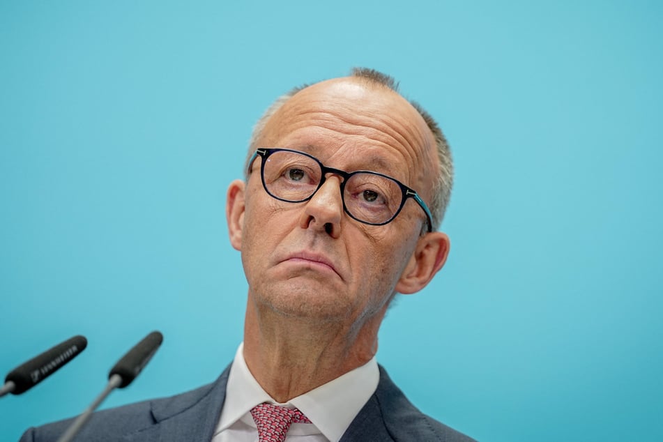 Friedrich Merz (70, CDU) hatte sich am Sonntag in einer Ansprache an die Öffentlichkeit gewandt, ohne jedoch wirkliche Konsequenzen aus dem Debakel der Christdemokraten zu ziehen.
