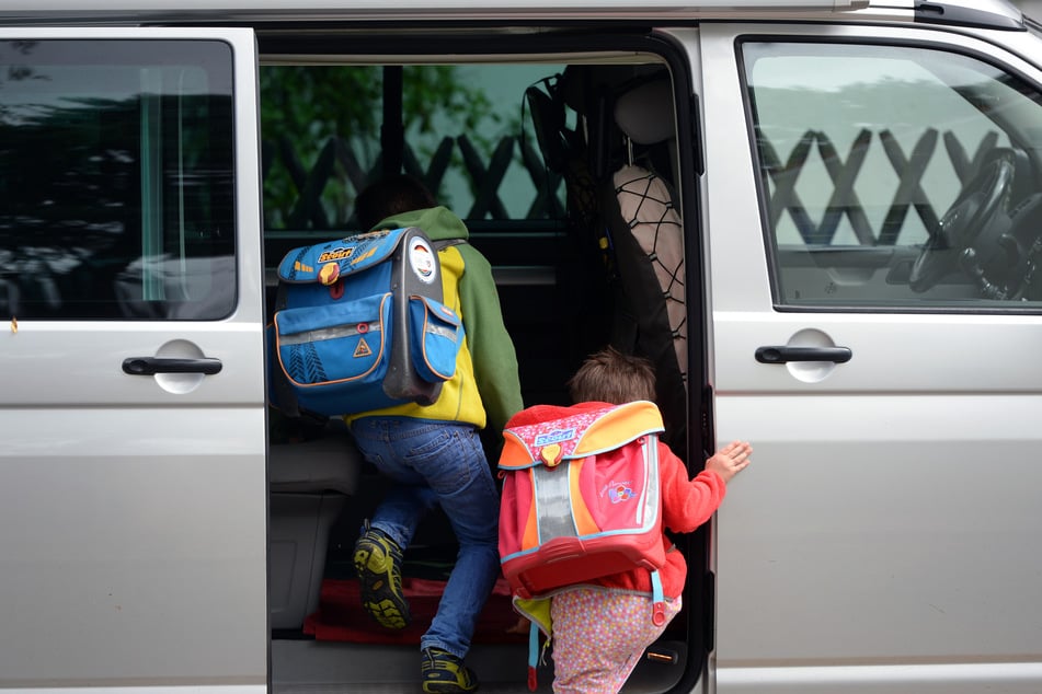 Bei Verkehrskontrollen zum Schulbeginn in Bayern hagelte es Bußgelder. (Symbolbild)