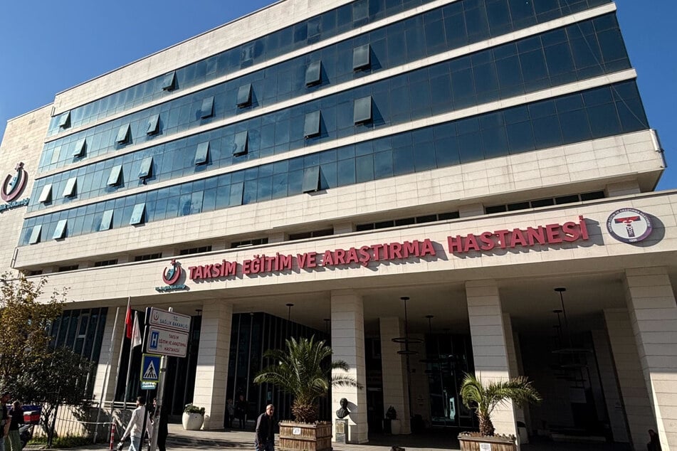 Die Hamburger Touristen wurden in der Istanbuler Taksim-Klinik behandelt, starben dort aber nach einigen Tagen.