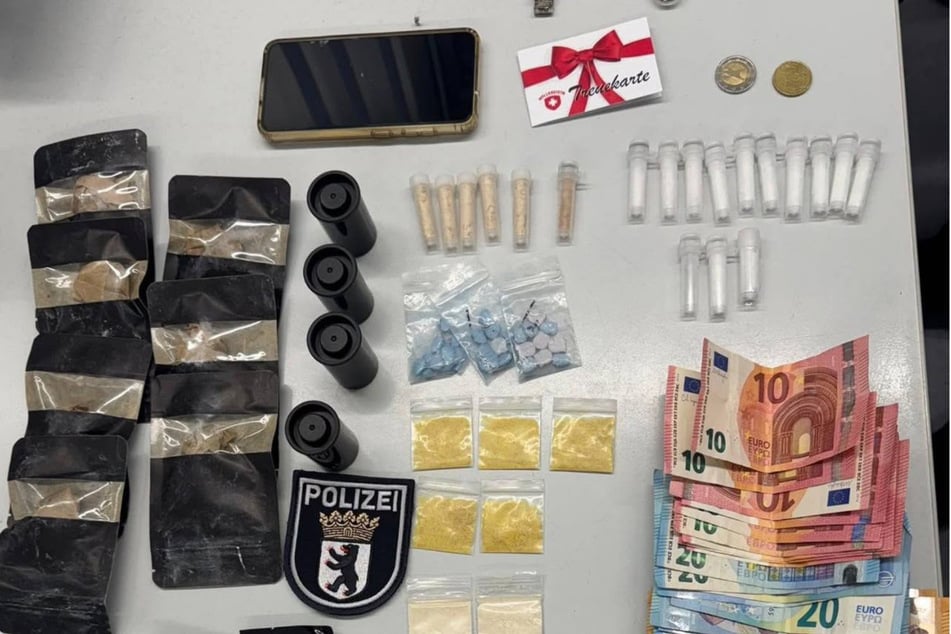 Die Polizei fanden bei dem 35-Jährigen Drogen und Geld.