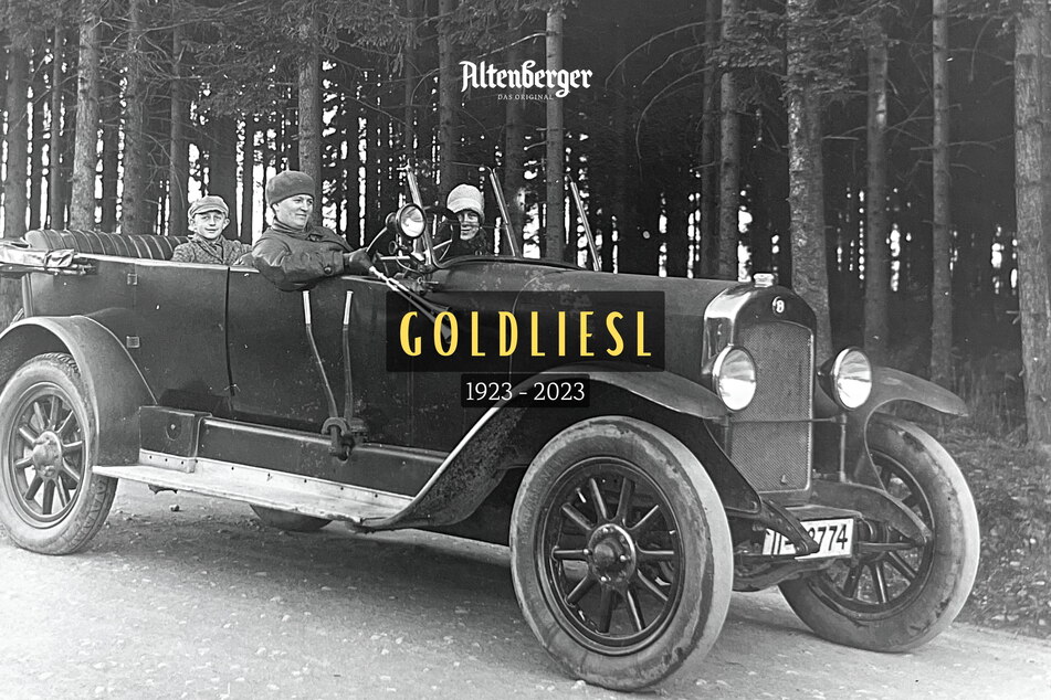 Das historische Foto zeigt "Altenberger"-Chefin Elisabeth Köllner in den 20er Jahren hinterm Steuer eines offenen Wagens.