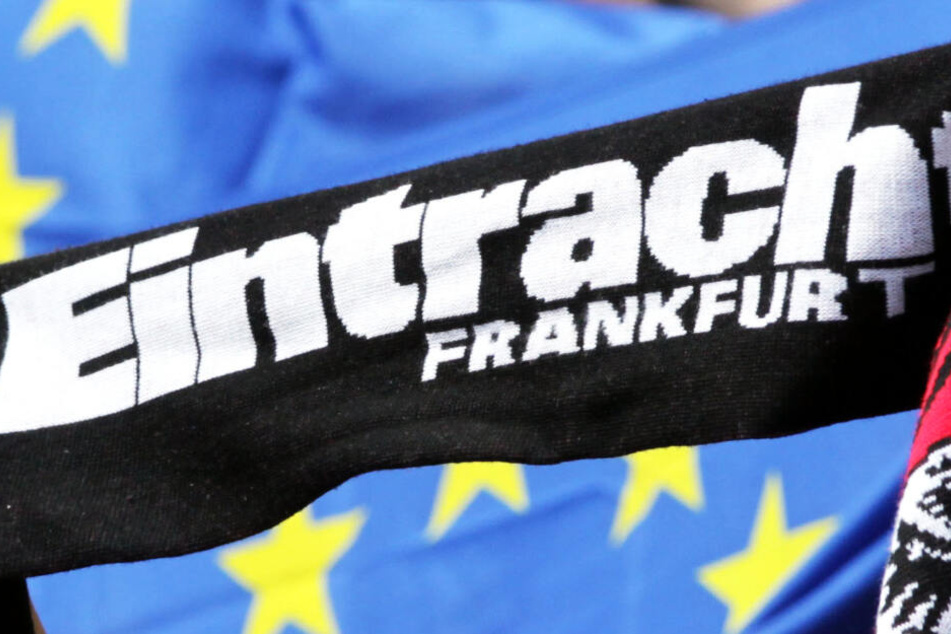 Die Fans von Eintracht Frankfurt sind in jedem fall heiß auf Europa (Symbolbild).