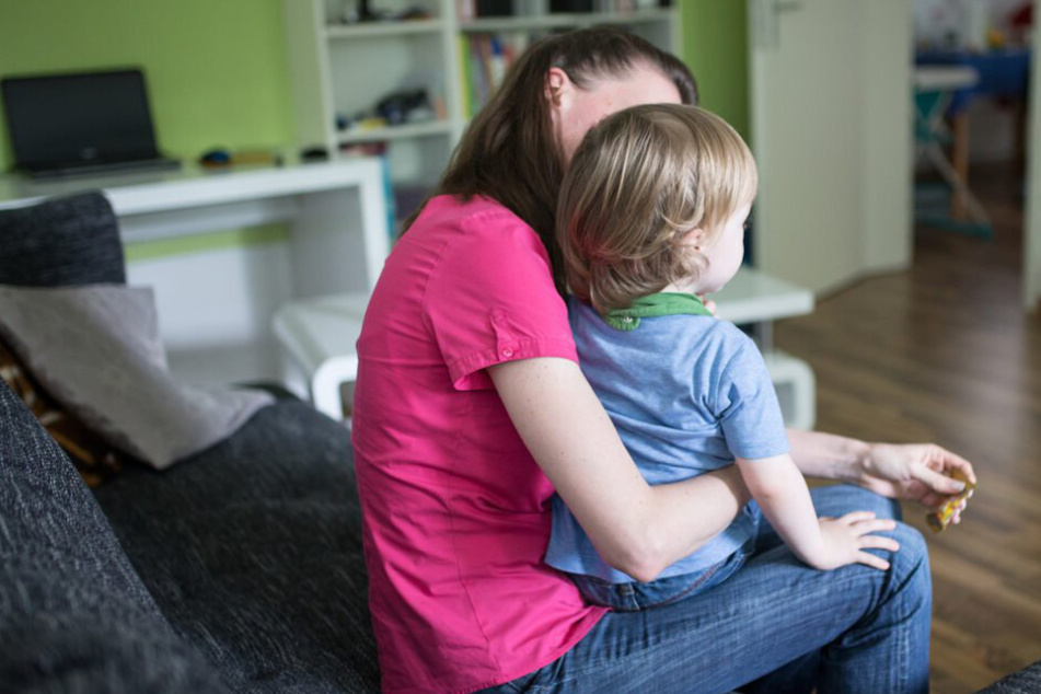 Corona-Auflagen in Schulen und Kitas: Alleinerziehende fordern Klarheit über Betreuung