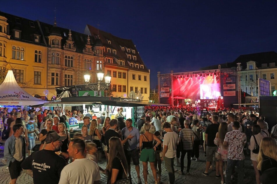 Zehntausende feiern jedes Jahr vor den Bühnen auf dem Zwickauer Stadtfest.