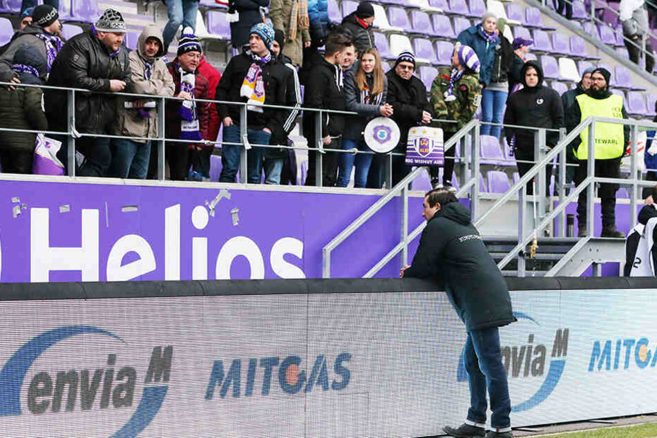 Daniel Meyer sucht auch nach schwächeren Auftritten seiner Mannschaft das Gespräch mit den Fans.