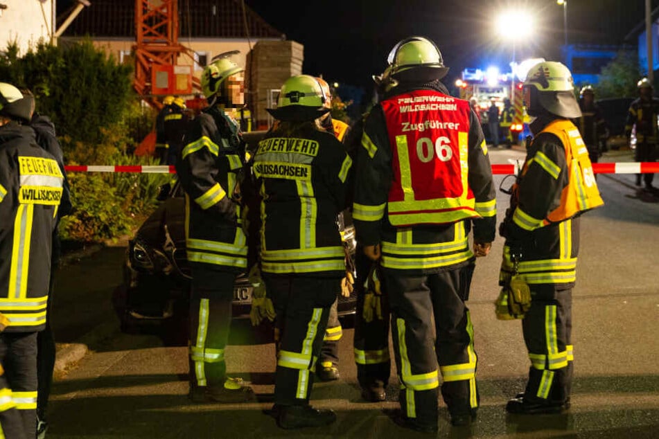 Laut Polizei war die Feuerwehr mit zahlreichen Kräften im Einsatz.