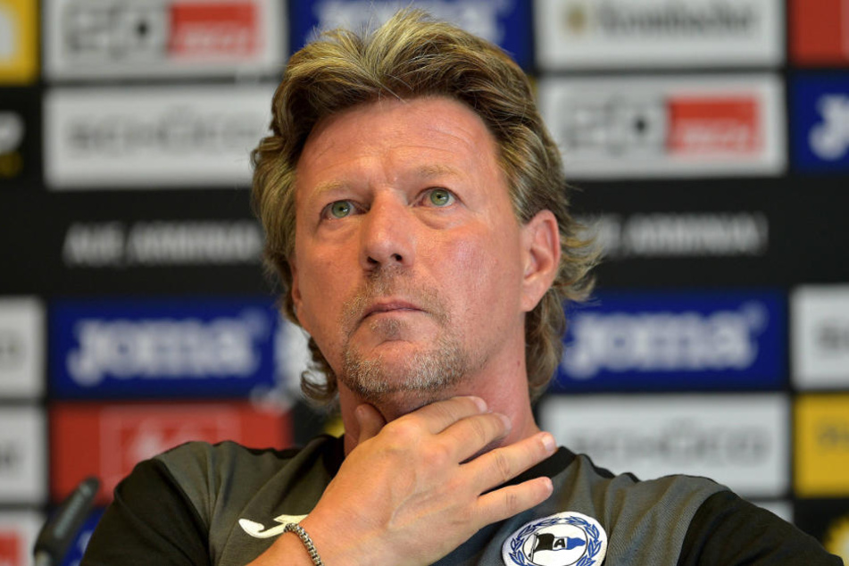 Jeff Saibene weiß, dass seine Mannschaft gegen den HSV unter großem Druck steht.