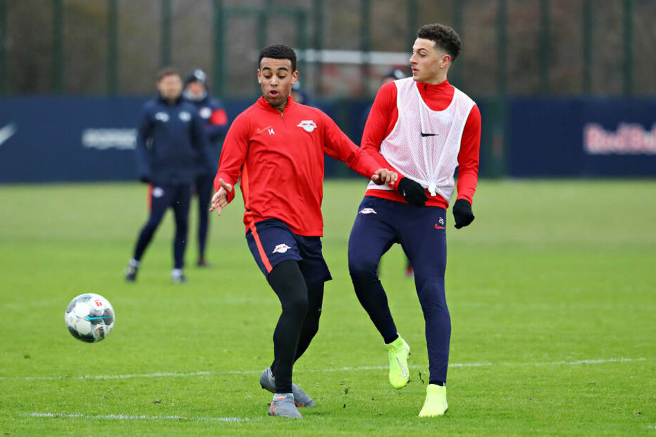 Tyler Adams ist wieder voll ins Mannschaftstraining eingestiegen. Hier im Zweikampf mit Ex-Rastaträger Ethan Ampadu.