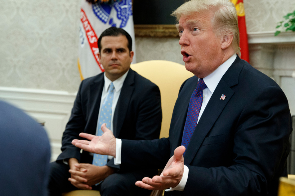 Donald Trump (r) bei einem Treffen im Jahr 2017 mit Ricardo Rossello, dem damaligen Gouverneur von Puerto Rico.