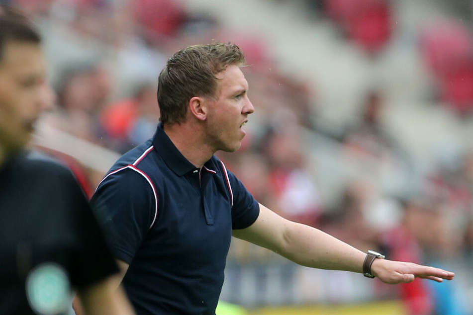 Hoffenheims Trainer Julian Nagelsmann war bei seinem letzten Spiel als TSG-Coach am Spielfeldrand wie immer mit Feuer und Flamme dabei.