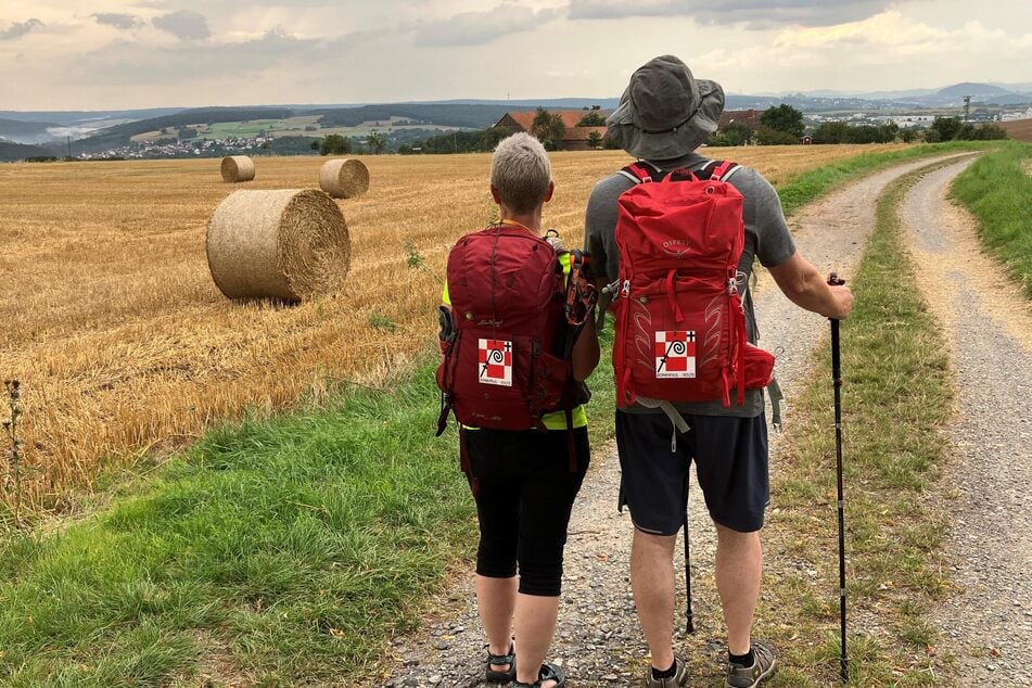 Viele Wanderer unterschätzen den Harz und ziehen mit Turnschuhen und ohne Jacke los. (Symbolbild)