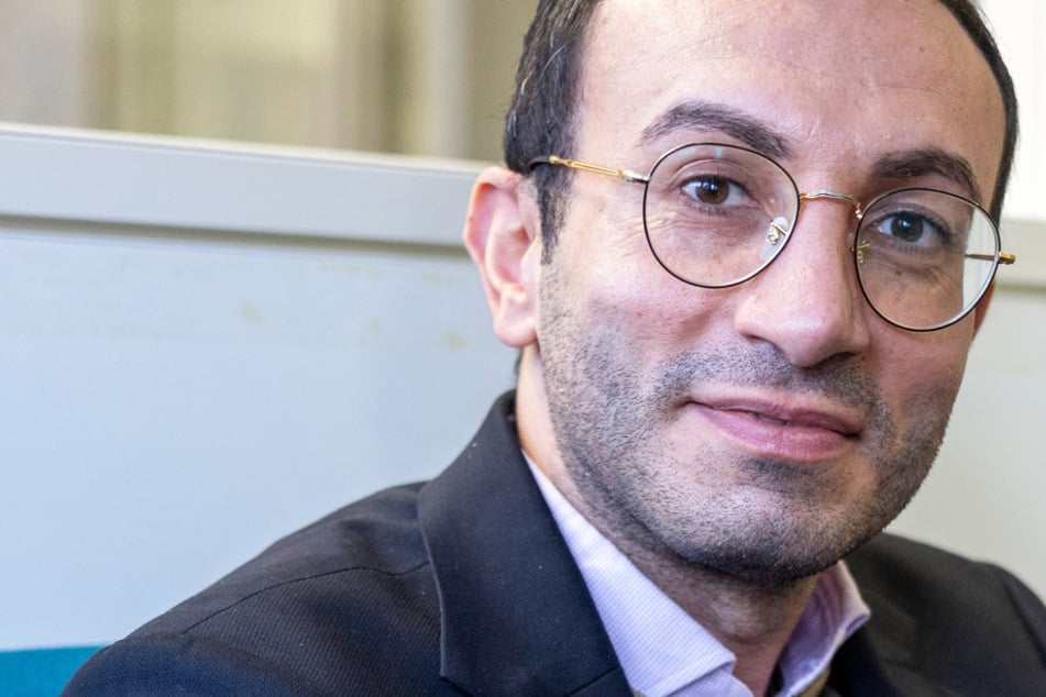 Mike Josef (42, SPD) wurde am 26. März 2023 im zweiten Wahlgang zum Frankfurter Oberbürgermeister gewählt.