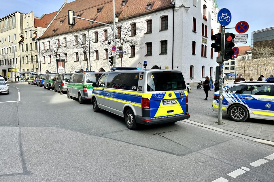 München: Polizeieinsatz in Münchner Innenstadt: Schüsse am Viktualienmarkt?