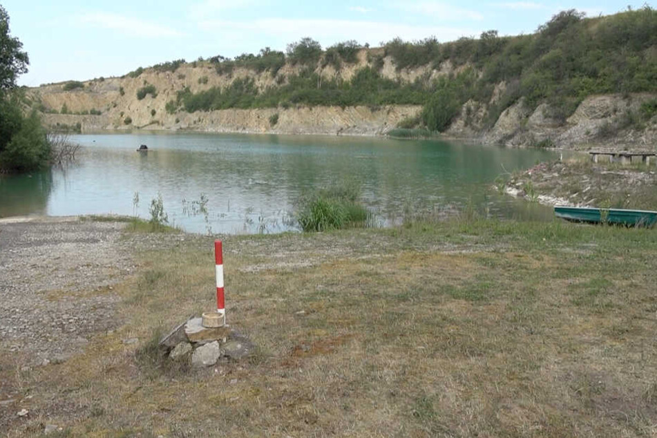 In diesem Steinbruch waren die Jungs schwimmen. Dieses Unterfangen endete für einen von ihnen tödlich.