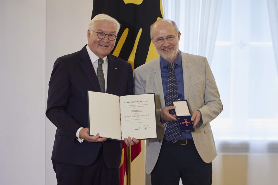 Harald Lesch (63) freut sich über seine Auszeichnung.