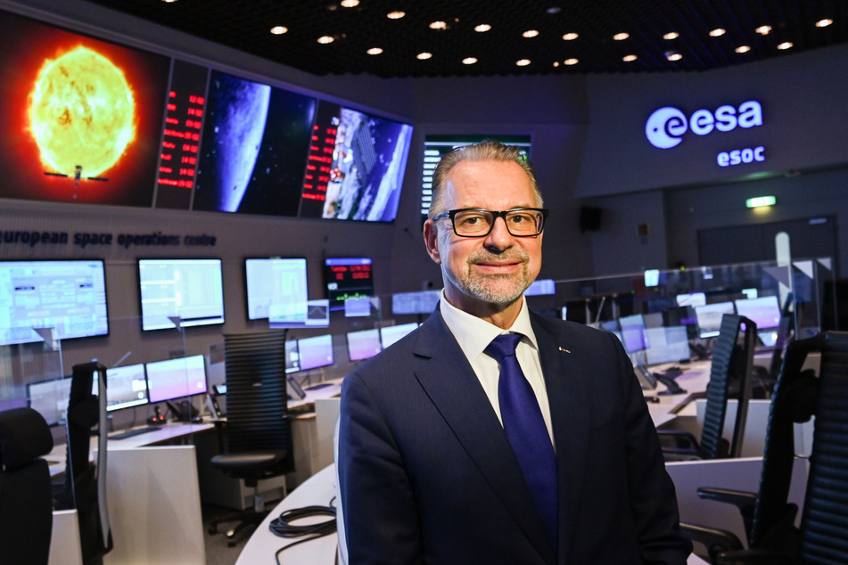 Josef Aschbacher, Generaldirektor der europäischen Raumfahrtagentur ESA, weihte am Dienstag das neue Europäische Satellitenkontrollzentrum ESOC in Darmstadt ein.
