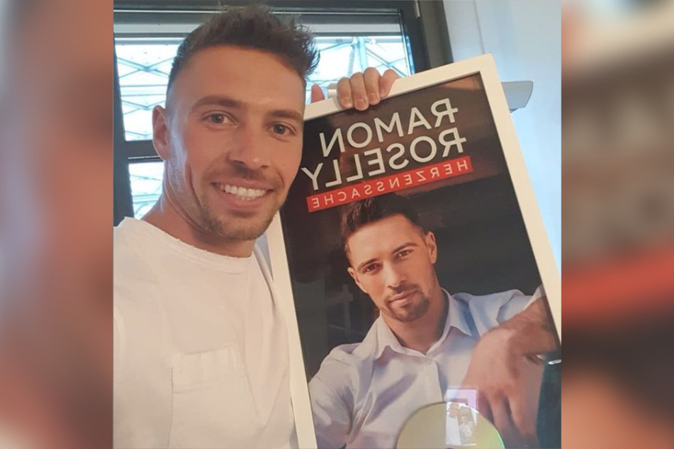 "Leute, ich kann mich nur unendlich viel bei euch allen bedanken!", freut sich Ramon am 6. Juni über die Goldene Schallplatte für sein Debüt-Album.