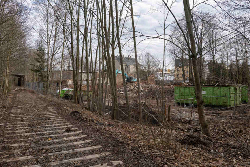 In Altendorf sind an der künftigen Radwegstrecke bereits die ersten Gleise demontiert.