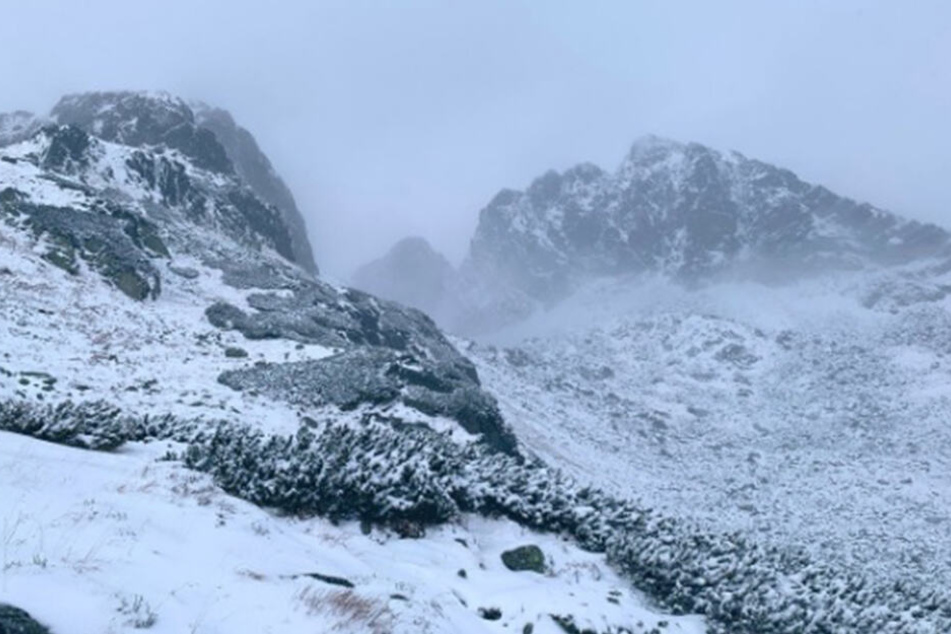 In der Hohen Tatra fiel am Sonntag gebietsweise über 30 Zentimeter Neuschnee.