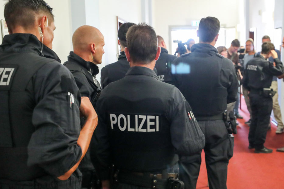 Journalisten und die Öffentlichkeit waren von den Verhandlungen ausgeschlossen worden.