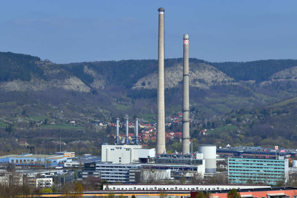 Seit fast 40 Jahren steht der Schornstein in Jena, am Donnerstag wird das ein Ende nehmen.
