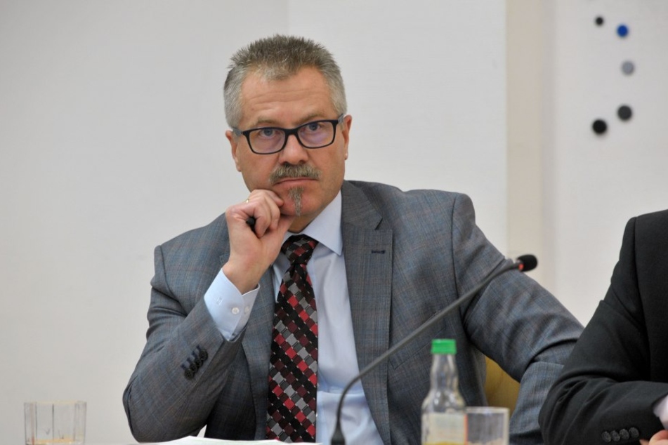 Ordnungsbürgermeister Miko Runkel (56, parteilos) nimmt das Problem ernst.