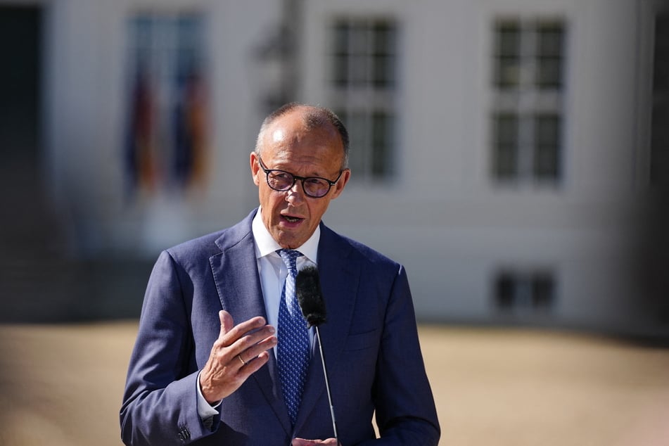 Bundeskanzler Friedrich Merz (70, CDU) kündigte bei der Klausurtagung der Bundesregierung an, dass diese sich in Kürze zu den Vorfällen in Leipzig äußern werde.