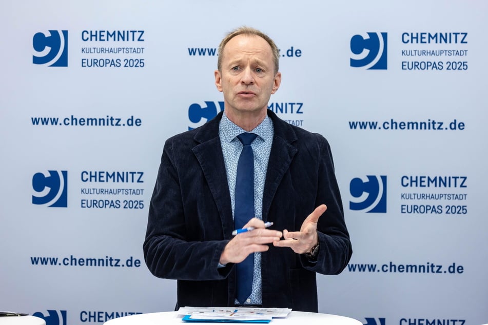 Ordnungsbürgermeister Knut Kunze (55, parteilos) informierte bei der Stadtratssitzung am Mittwoch über die aktuelle Sicherheitslage in Chemnitz.