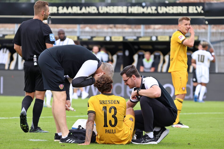 Julian Pauli (20) musste ausgerechnet bei seinem Premieren-Auftritt für Dynamo Dresden verletzt vom Platz.