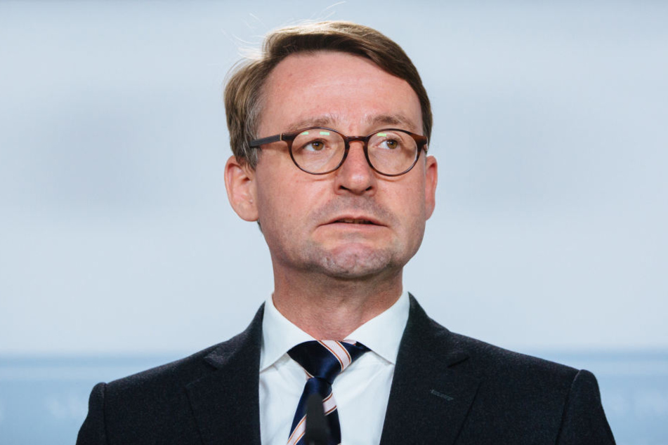 Nachwuchssorgen: Sachsens Innenminister Roland Wöller (48, CDU) findet immer schwerer gute Polizeianwärter.