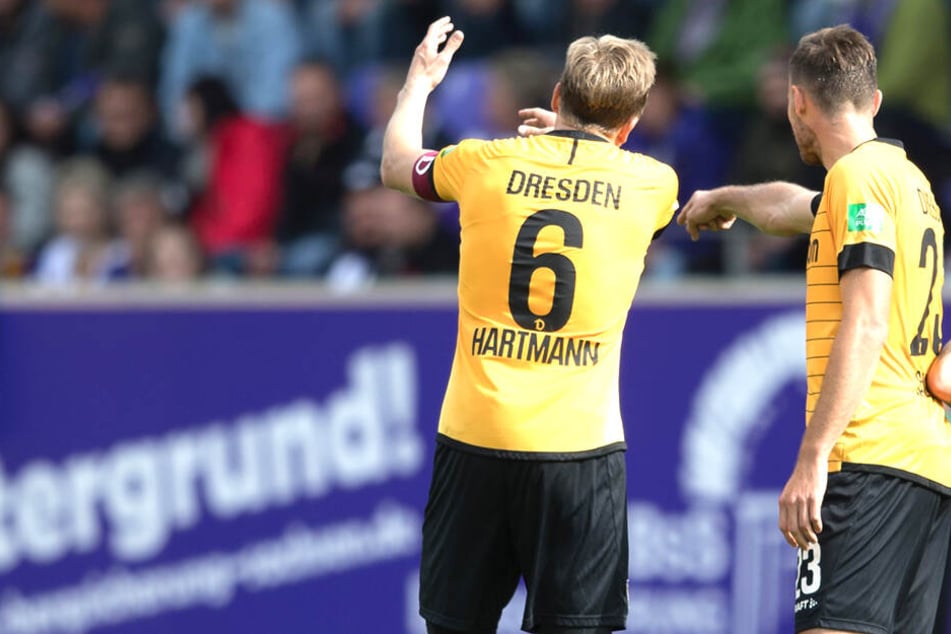 Viel Gesprächsbedarf hatten Marco Hartmann und Florian Ballas in Aue. Dort bekam Dynamo vier Gegentore.