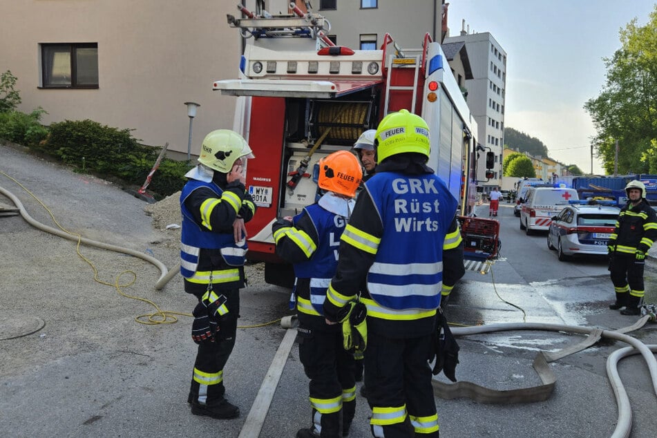 Ganze drei Stunden dauerte der Feuerwehreinsatz. Jetzt gilt es zu klären, was die Brandursache war.