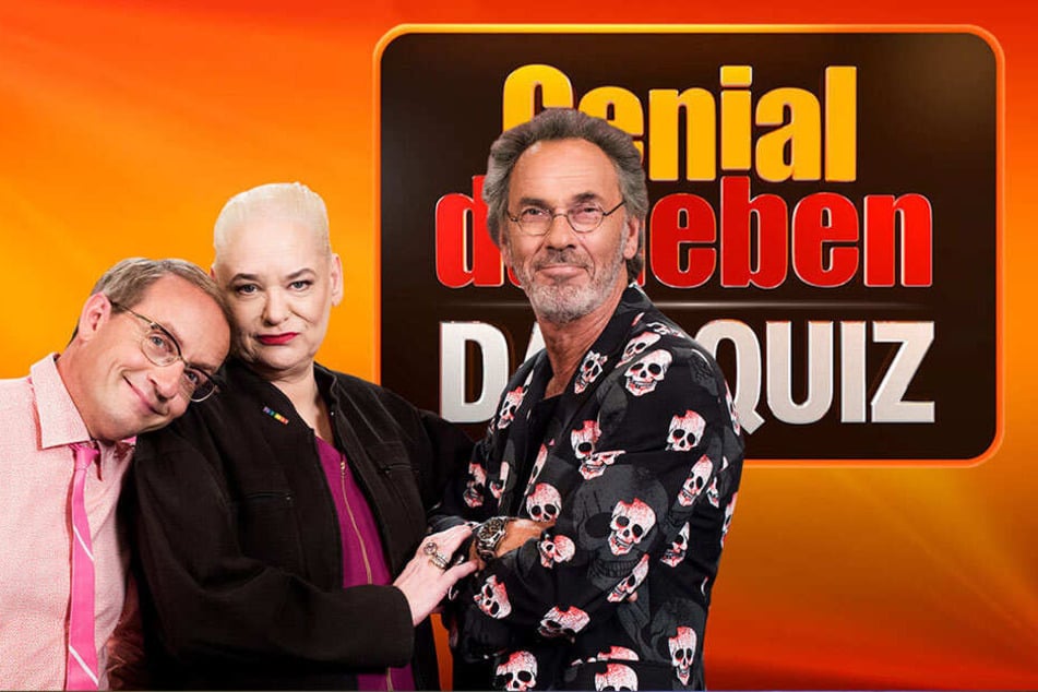 Waren weit von der richtigen Lösung entfernt: Die Comedians Wigald Boning (52) und Hella von Sinnen (60), daneben Moderator Hugo Egon Balder (68).