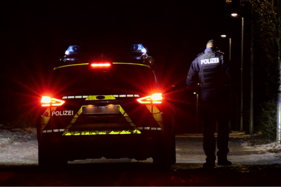 Die Polizei sicherte am Tatort Beweise.