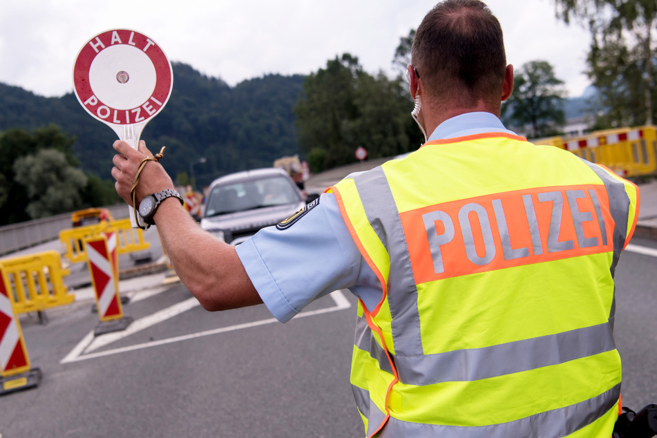 Fünf Kilogramm Kokain und 10.000 Euro im Auto: Kontrolle hat für Frau Folgen