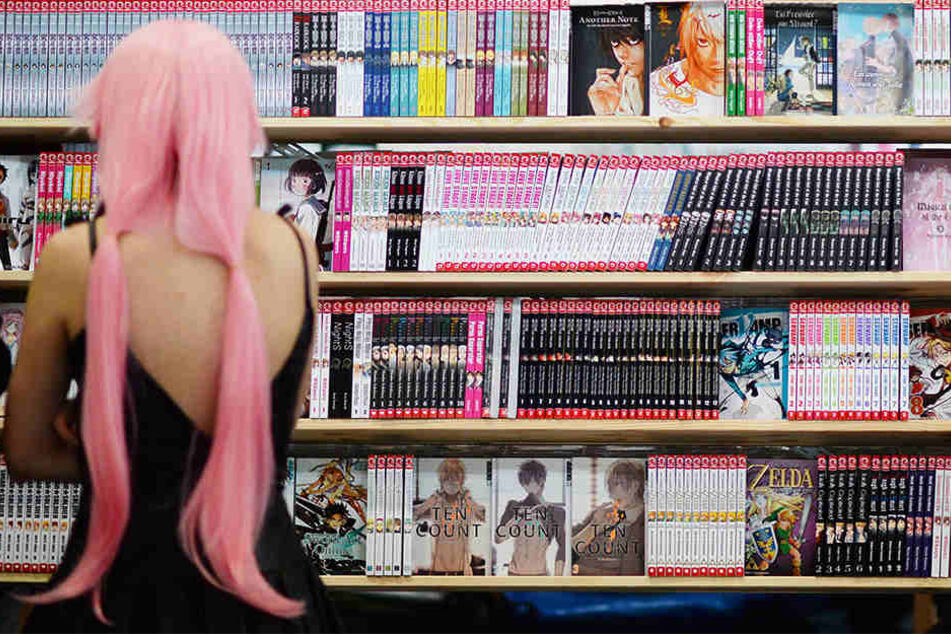 Zwischen den Mangas tauchen laut einer Kundin auch immer wieder Sex-Comics auf, die erst für Leser ab 16 Jahren geeignet sind. (Symbolbild)