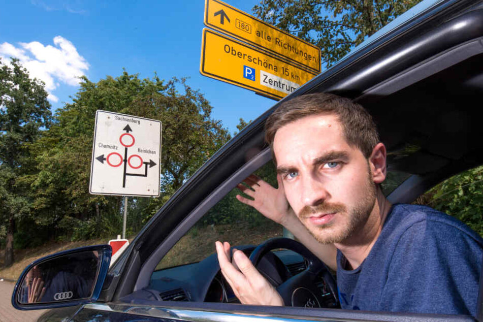 Verkehrs-Wirrwarr auf der Altenhainer Straße: Auch Redakteur Stefan Graf (27) weiß auf Anhieb nicht, wo es hier weitergeht.