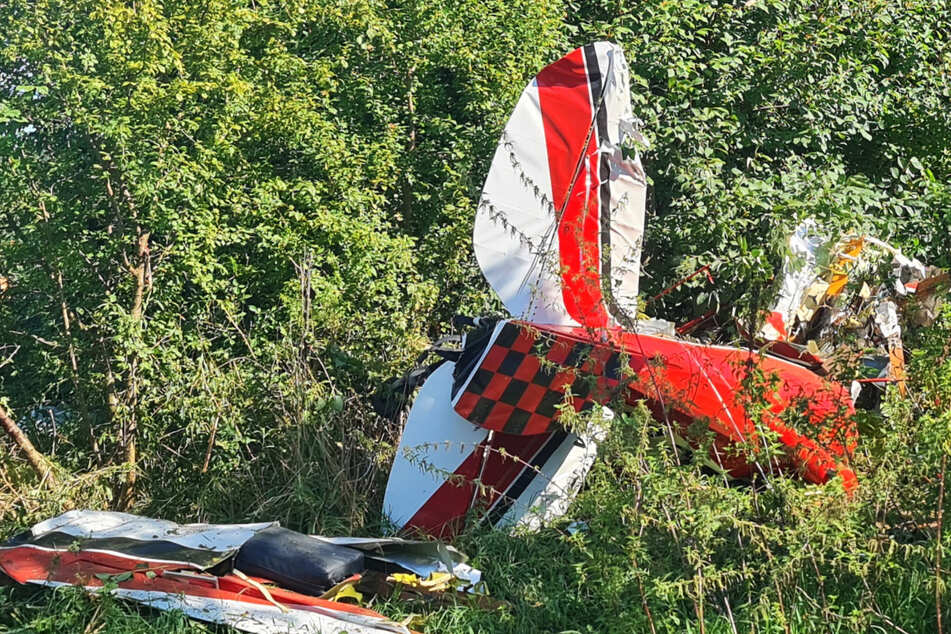 Bei einem Absturz in Porta Westfalica ist am Vormittag ein 67-Jähriger ums Leben gekommen.