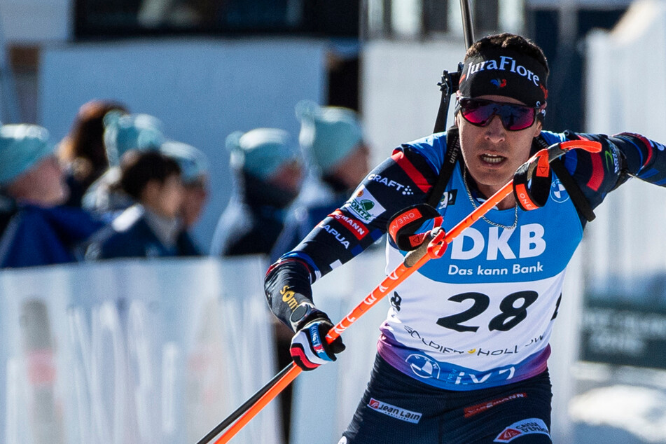Mega-Patzer kostet Sieg: Biathlon-Superstar vergisst Strafrunde!