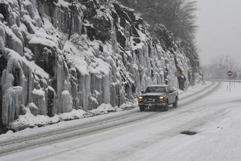 Millionen Menschen im Mittleren Westen der USA müssen sich auf eine extreme Kältewelle mit Temperaturen von minus 34 Grad Celsius und darunter einstellen.