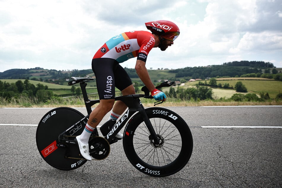 Thomas de Gendt (36) versuchte durch etwas Trickserei, den Col du Tourmalet ein wenig schneller hinaufzugelangen.