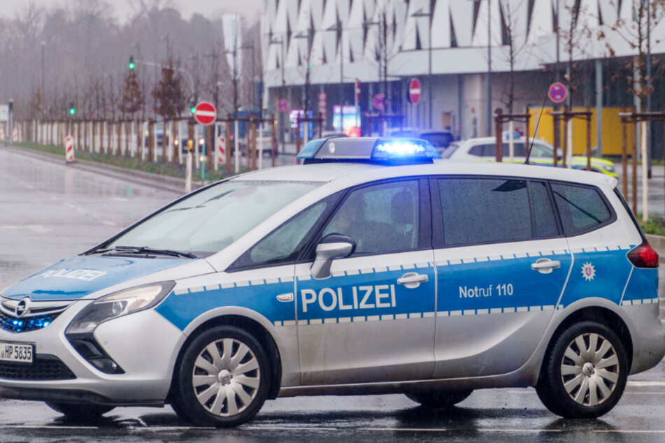 Mittlerweile gab die Polizei bekannt, dass die beiden Toten aus Nordrhein-Westfalen stammen.