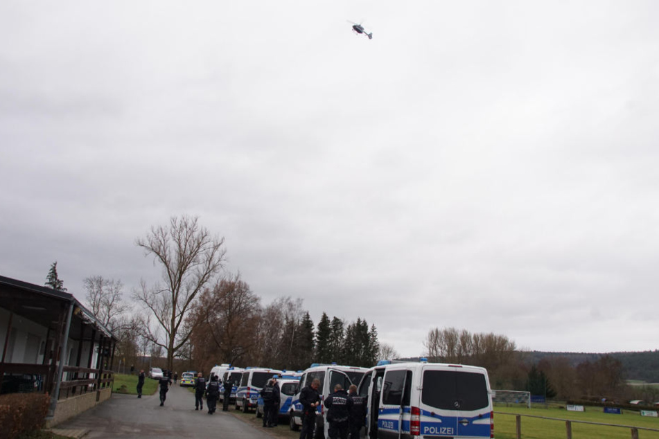 Rund 80 Polizisten waren damals auf der Suche nach dem vermissten 13-jährigen Mädchen. (Archivbild)