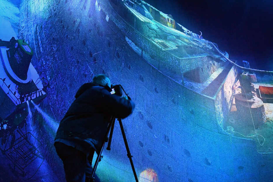 Das monumentale Rundbild führt seit Samstag auf eine Unterwasser-Reise in den Nordatlantik. Im Maßstab 1:1 zeigt es auf 3500 Quadratmetern das tragische Schiffsunglück vom April 1912.