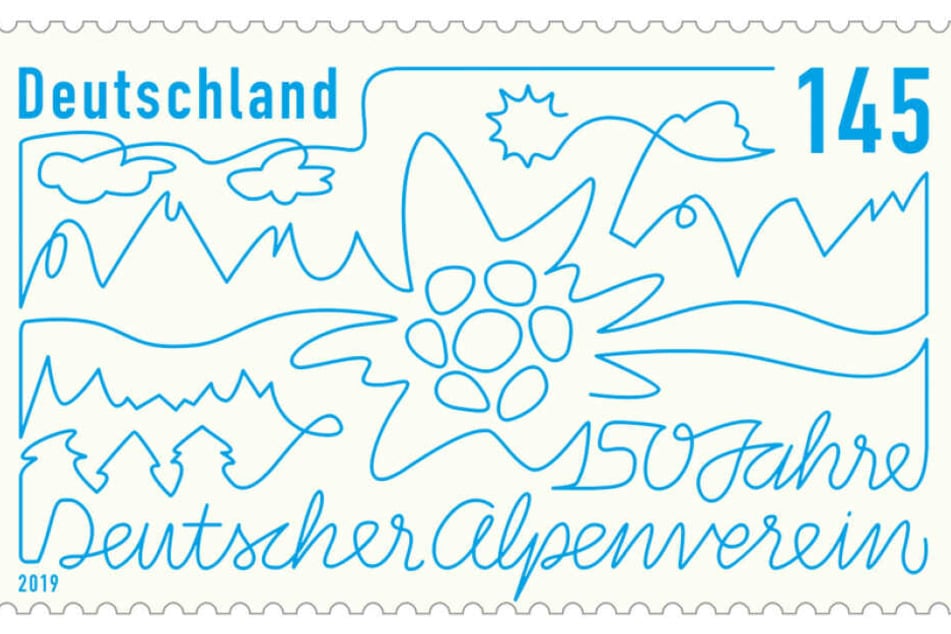 Die Sonderbriefmarke hat eine Auflage von etwa 3,3 Millionen Stück und zeigt die Silhouette einer Bergkette mit Sonne, Wolken und einem Edelweiß als Vereinslogo in der Mitte.